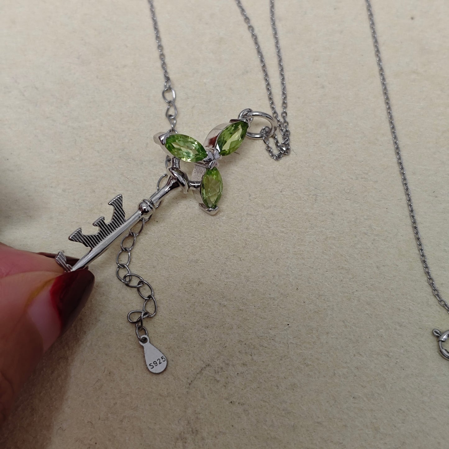 Nature Mama – Triple Goddess Peridot Silver Key Pendant