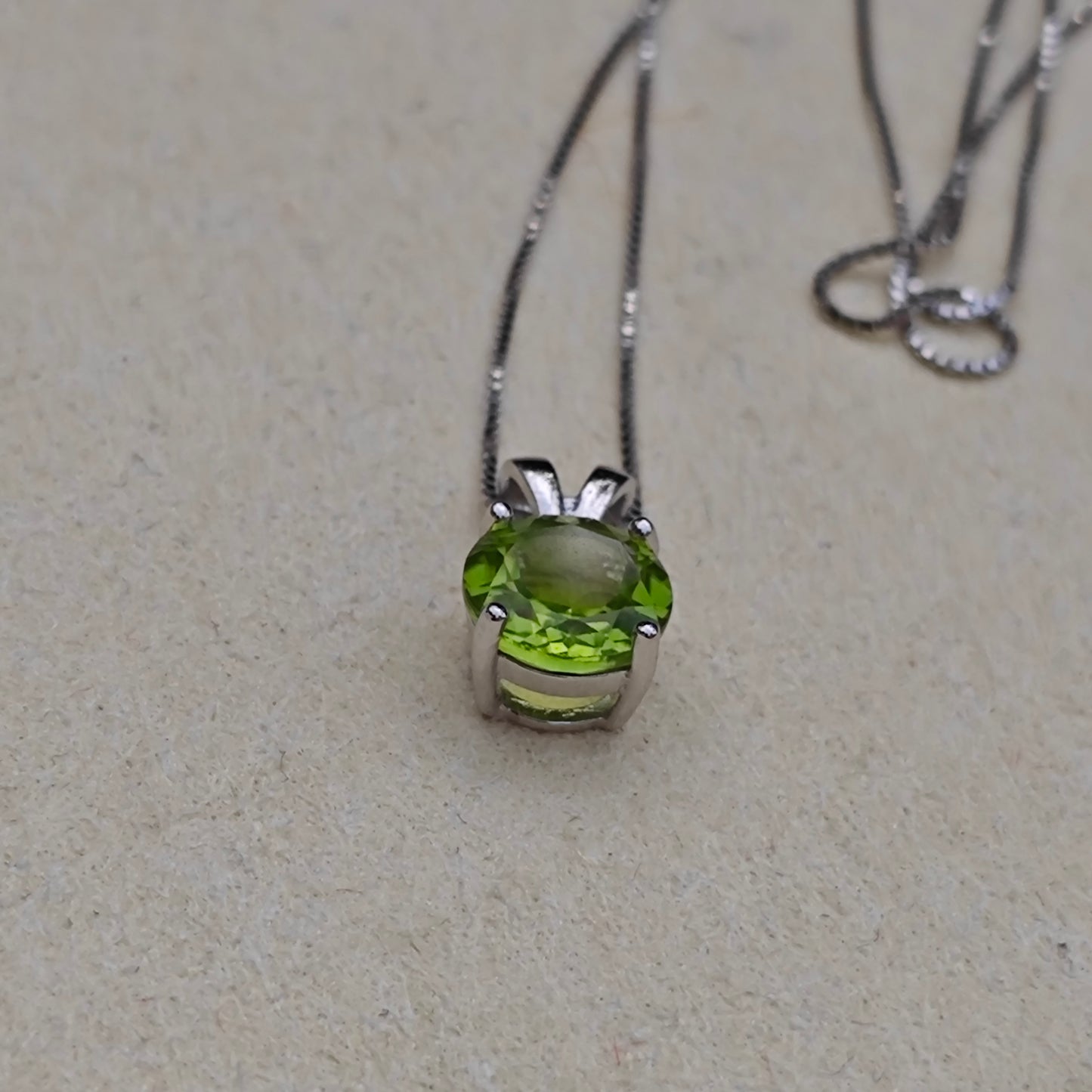 Sterling Silver S925 Natural Peridot Pendant Necklace