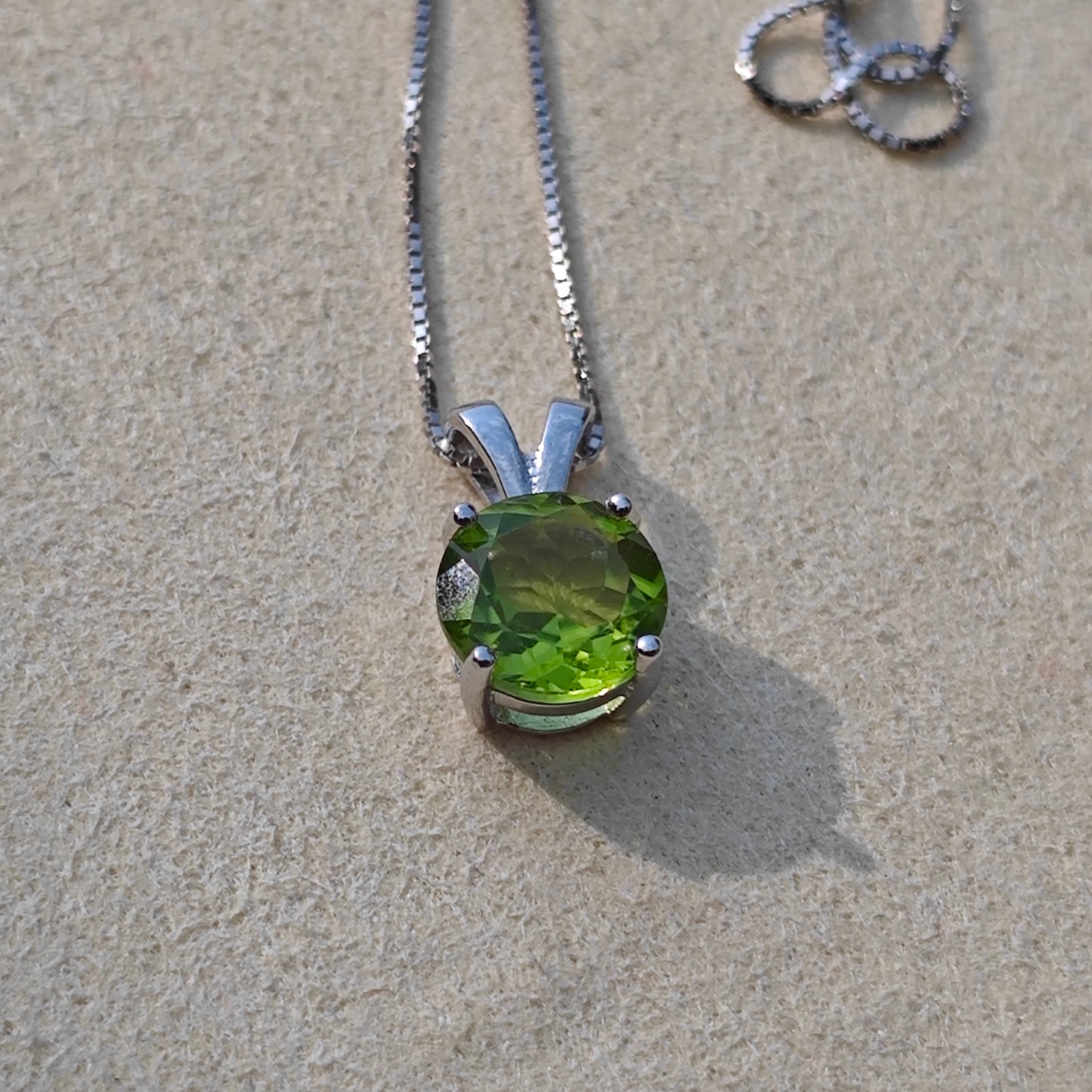 Sterling Silver S925 Natural Peridot Pendant Necklace