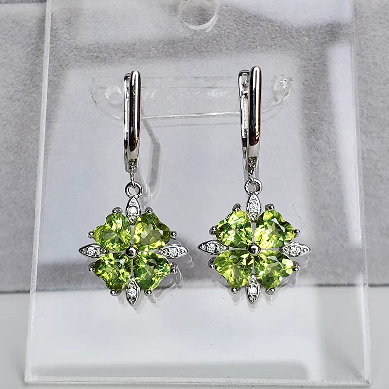 Sterling Silver S925 Natural  Peridot Gemstone Four-leaf Clover Earrings